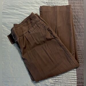 Classy simple black 🖤 capri pants